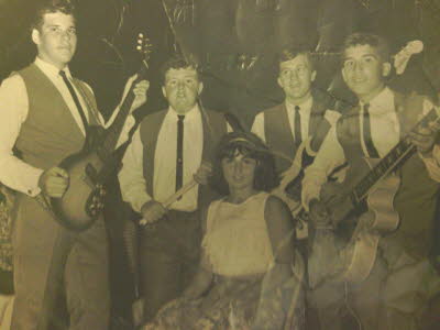 15178168_10154981867734367_1796425118616002057_n